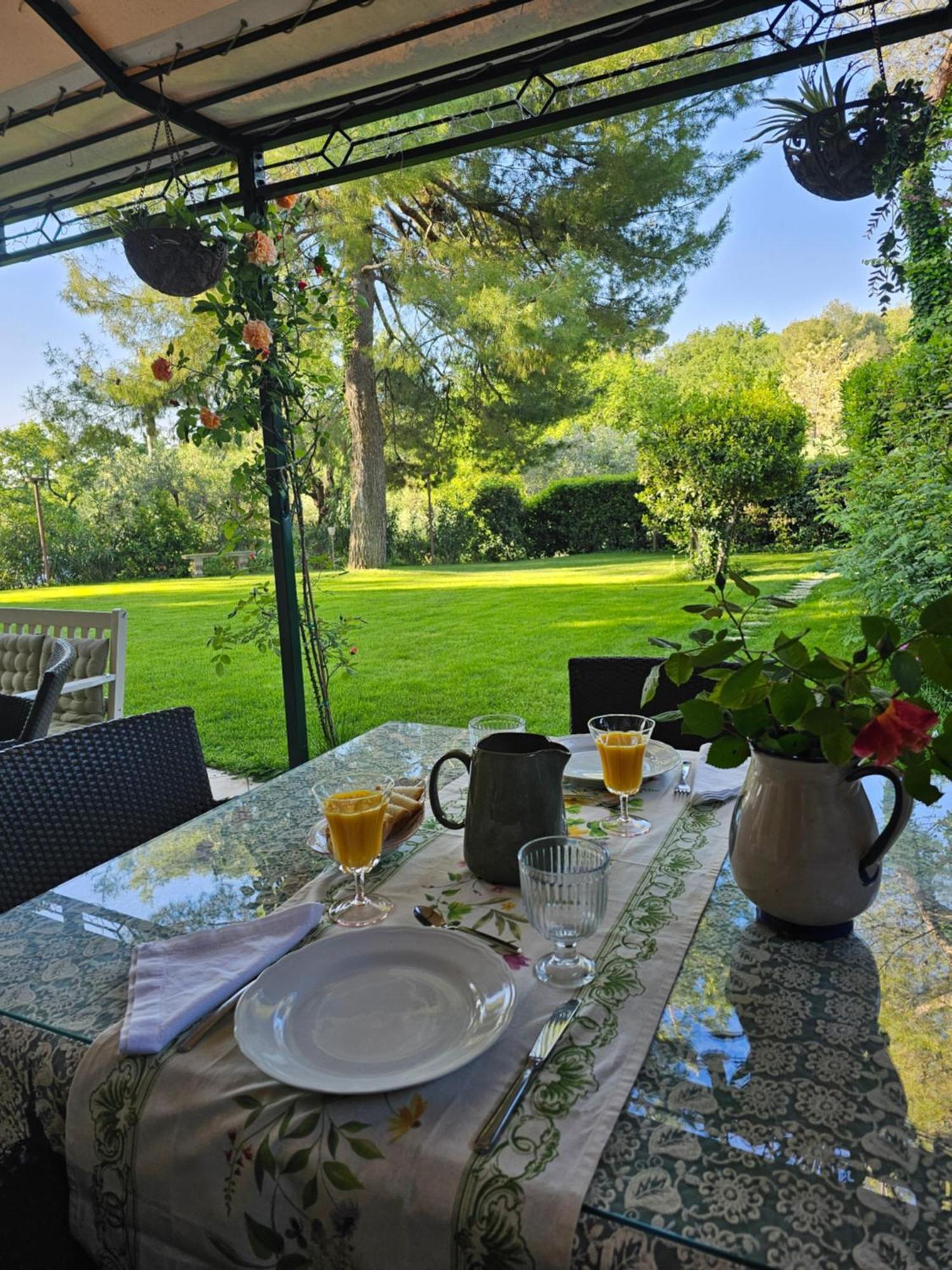 Villa Monacelli B&B Fano Exteriör bild
